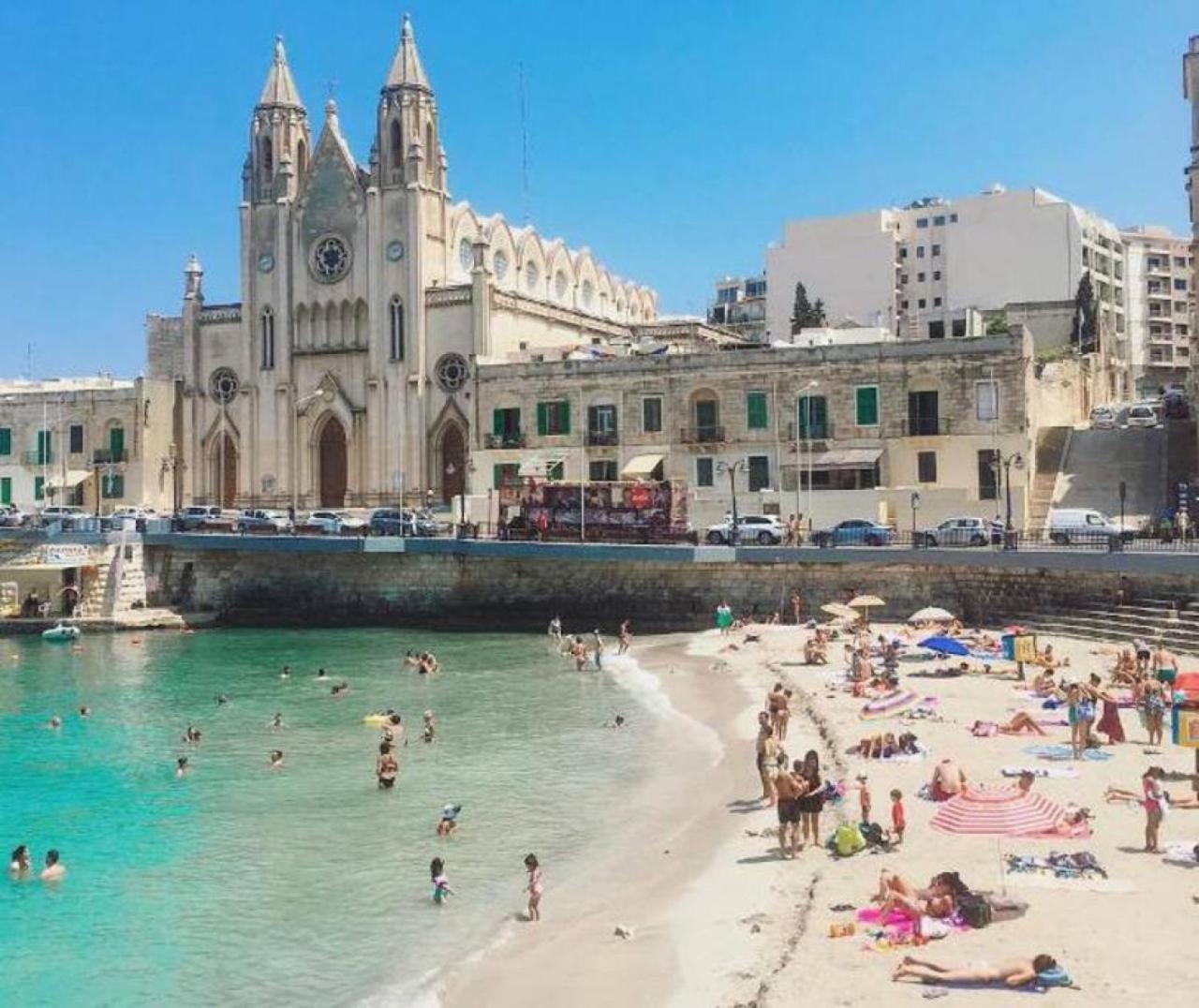 St Julians - Balluta Bay Large 3 Bedroom Apartment 斯利马 外观 照片